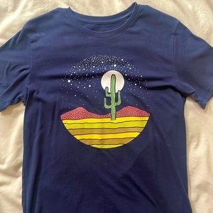 Short sleeve crew neck